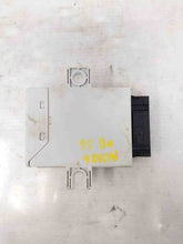 Load image into Gallery viewer, TIRE PRESSURE MONITOR COMPUTER Audi A6 S6 2005 05 06 07 08 09 10 11 - NW28692
