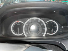 Load image into Gallery viewer, SPEEDOMETER CLUSTER Honda Accord 2015 15 2016 16 - NW524686
