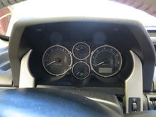 Load image into Gallery viewer, Speedometer Cluster  FREELANDER 2004 - NW161647
