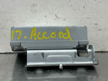 Load image into Gallery viewer, BODY CONTROL MODULE BCM COMPUTER Honda Accord 13 14 15 16 17 - NW524415
