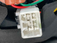 Load image into Gallery viewer, OUTER TAIL LIGHT LAMP Hyundai Sonata Sonata Hybrid 15 16 17 Right - NW524717

