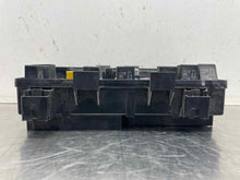 Load image into Gallery viewer, Fuse Box  GRAND CHEROKEE 2017 - NW524838
