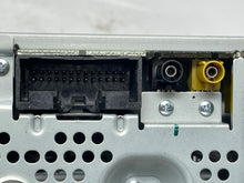 Load image into Gallery viewer, RADIO Ford Escape 2013 13 2014 14 2015 15 - NW461705

