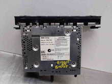 Load image into Gallery viewer, RADIO BMW 320i 330i M3 2002 02 03 04 05 06 AM/FM/CD - NW352886
