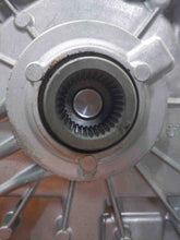 Load image into Gallery viewer, TRANSFER CASE Infiniti G37 G25 EX35 M56 2011 11 2012 12 2013 13 - NW463079
