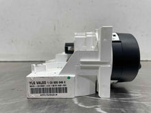 Load image into Gallery viewer, Temp Climate AC Heater Control Volkswagen Beetle 98 99 00 01 02 03 04 05 06 - 10 - NW463433

