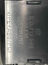 Load image into Gallery viewer, Floor Shifter Volkswagen Beetle 2009 - NW463384
