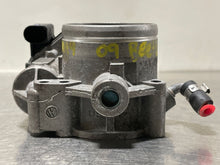 Load image into Gallery viewer, THROTTLE BODY Vw Beetle Jetta Rabbit 05 - 07 - NW463599
