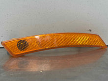Load image into Gallery viewer, [INVENTORYCAR_YEAR_MAKE_MODEL] SIDE MARKER LAMP LIGHT Fender Mounted Left - NW525827
