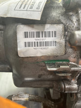 Load image into Gallery viewer, TRANSFER CASE BMW X3 X4 X5 X6 12 13 14 15 16 - NW464070
