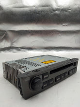 Load image into Gallery viewer, Radio Jaguar X Type 2004 04 05 06 07 08 Am FM CD - NW137820
