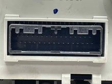 Load image into Gallery viewer, TEMPERATURE CONTROLS Honda HR-V 2016 16 2017 17 - NW464521
