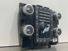 Load image into Gallery viewer, Radio  VOLVO XC60 2017 - NW353464
