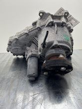 Load image into Gallery viewer, TRANSFER CASE BMW X5 X6 07 08 09 10 11 12 13 - NW276518
