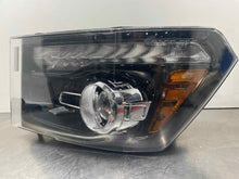 Load image into Gallery viewer, HEADLIGHT LAMP ASSEMBLY 1500 Pickup 2500 Pickup 3500 Pickup 15-20 Right - NW526282
