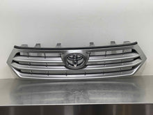 Load image into Gallery viewer, GRILLE Toyota Highlander 2011 11 2012 12 2013 13 - NW526276
