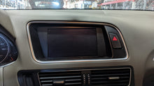 Load image into Gallery viewer, INFO-GPS SCREEN Audi A5 Q5 Q7 SQ5 09 10 11 12 13 14 15 16 - NW353969
