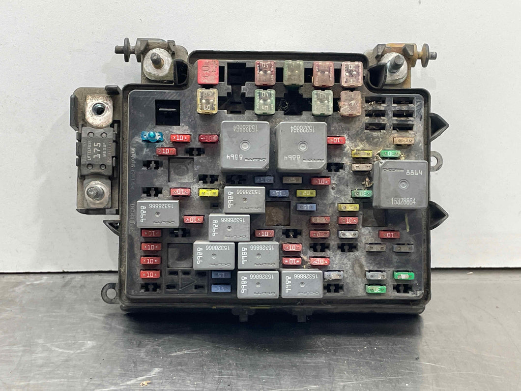 Fuse Box  SILVERADO 3500 PICKUP 2004 - NW474945
