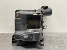 Load image into Gallery viewer, AIR CLEANER BOX Subaru Legacy 05 06 07 08 09 - NW273604
