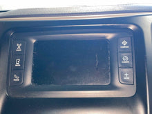 Load image into Gallery viewer, Radio Jeep Cherokee 2016 - NW526770
