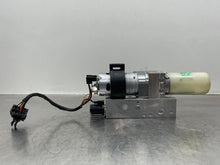 Load image into Gallery viewer, CONVERTIBLE TOP MOTOR SLK250 SLK300 SLK350 SLK55 2012-2019 - NW526560
