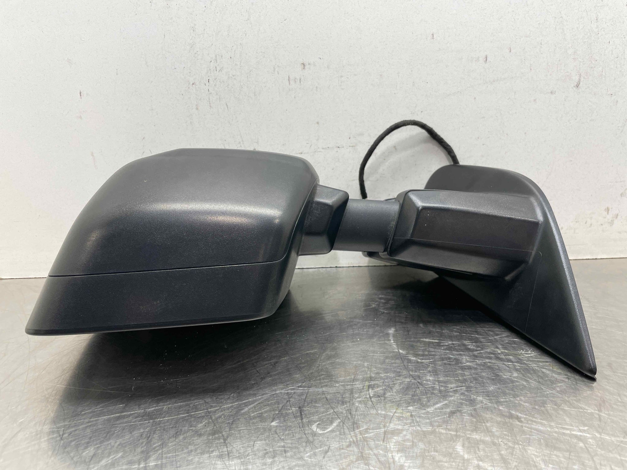 SIDE VIEW DOOR MIRROR Nissan Titan Titan XD 16 17 18 Left
