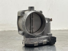 Load image into Gallery viewer, THROTTLE BODY Cayman Panamera Cayenne 2007 07 08 09 10 11 12 13 14 - NW490438
