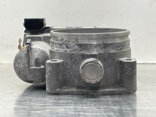 Load image into Gallery viewer, THROTTLE BODY Cayman Panamera Cayenne 2007 07 08 09 10 11 12 13 14 - NW490438
