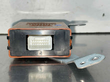 Load image into Gallery viewer, TPMS CONTROL MODULE COMPUTER 4 Runner 04 05 06 07 - NW527010
