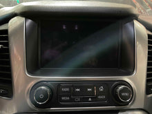 Load image into Gallery viewer, Radio Chevrolet Tahoe 2015 - NW490364
