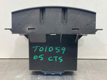 Load image into Gallery viewer, Temperature Controls Cadillac CTS 2005 - NW490272
