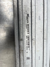 Load image into Gallery viewer, INTERCOOLER Volvo S60 S80 V60 XC60 XC70 15 16 17 18 - NW354667
