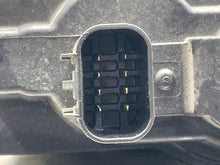 Load image into Gallery viewer, THROTTLE BODY Ascender Yukon SSR Envoy 03 04 05 - 08 - NW491303
