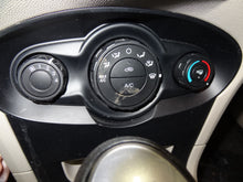 Load image into Gallery viewer, TEMPERATURE CONTROLS Ford Fiesta 2011 11 2012 12 2013 13 - NW100310
