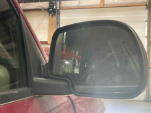 Load image into Gallery viewer, SIDE VIEW MIRROR Avalanche Yukon Tahoe 03 04 05 06 Power Right - NW491041
