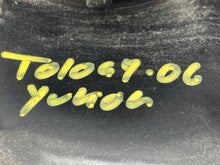 Load image into Gallery viewer, TAIL LIGHT LAMP ASSEMBLY Suburban 1500 Suburban 2500 Tahoe 04-06 Right - NW491306
