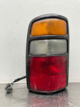 Load image into Gallery viewer, TAIL LIGHT LAMP ASSEMBLY Suburban 1500 Suburban 2500 Tahoe 04-06 Left - NW491307
