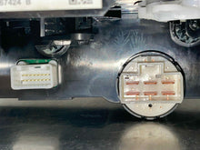 Load image into Gallery viewer, Temperature Controls Subaru Impreza 2016 - NW527780
