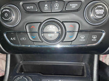 Load image into Gallery viewer, Temperature Controls Jeep Cherokee 2019 - NW491152

