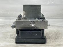 Load image into Gallery viewer, ABS Pump Jeep Cherokee 2019 - NW490968
