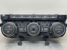 Load image into Gallery viewer, Temperature Controls Volkswagen Tiguan 2018 - NW527436
