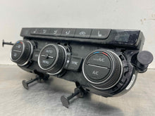 Load image into Gallery viewer, Temperature Controls Volkswagen Tiguan 2018 - NW527436
