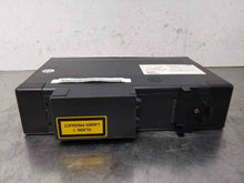 Load image into Gallery viewer, CD CHANGER E320 S430 S500 S600 2000 00 01 02 03 - NW355276
