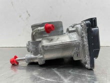 Load image into Gallery viewer, THROTTLE BODY Subaru Legacy 13 14 15 16 17 18 19 - NW527513
