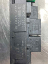 Load image into Gallery viewer, FUSE BOX Jaguar Vanden Pl XJ XJL XJR 2010 10 2011 11 2012 12 - NW355433
