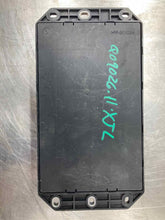 Load image into Gallery viewer, FUSE BOX Jaguar Vanden Pl XJ XJL XJR 2010 10 2011 11 2012 12 - NW355433
