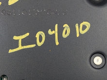 Load image into Gallery viewer, Radio  MERCEDES C-CLASS 2003 - NW138502

