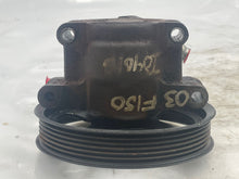 Load image into Gallery viewer, Power Steering Pump  FORD F150 PICKUP 2003 - NW162725
