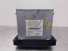 Load image into Gallery viewer, RADIO C250 C300 C350 C63 CLS550 CLS63 E300 E320 E350 E550 E63 R320 09-11 - NW355825
