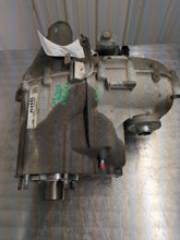 Load image into Gallery viewer, Transfer Case  SILVERADO 3500 PICKUP 2016 - NW528619
